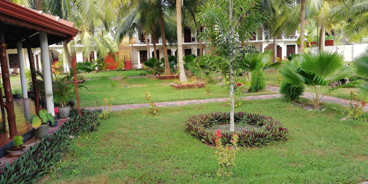 Crescent Sea Resort Nilaveli Exteriér fotografie